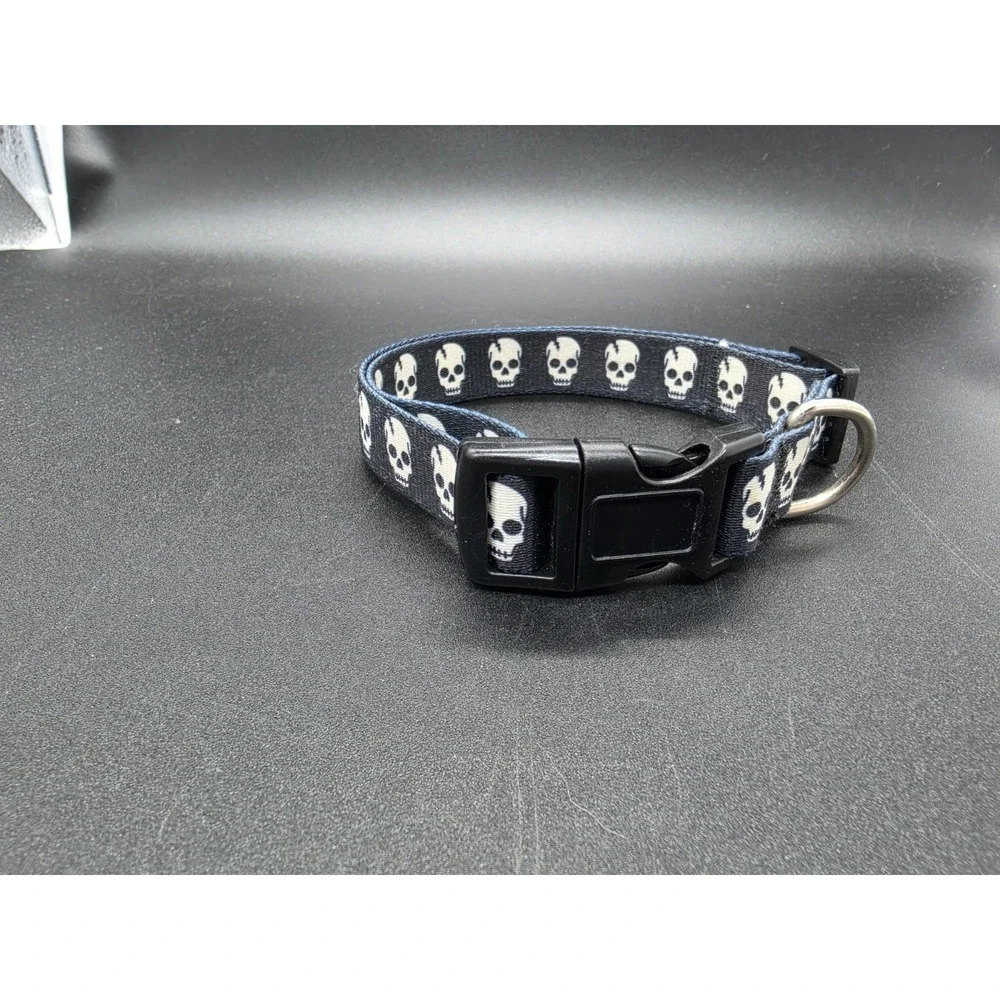 Adjustable Medium Sized Black Skull Dog Collar